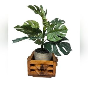 Wood Planter Box Hand Made Nails & glue Medium Fits Most Decor 7.5 x 5